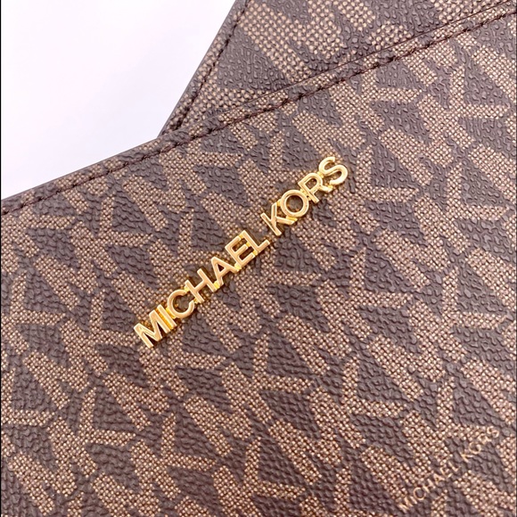 Michael Kors Large Chain Shoulder Bag and LG Continental Wallet Set - Picture 12 of 15